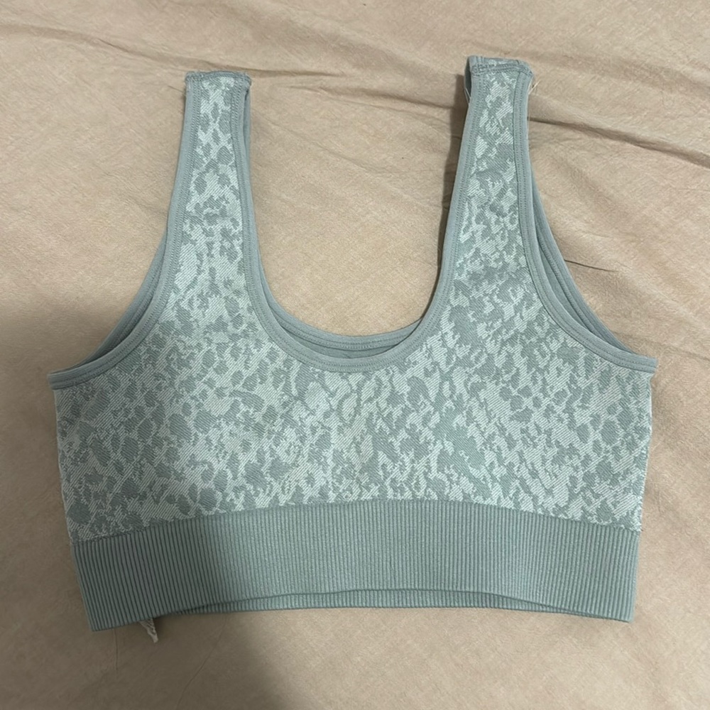 size small Offline by Aerie sports bra🫶🏼